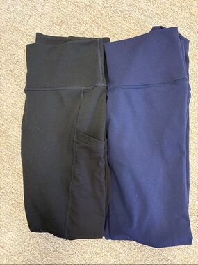 Fabletics High-Waist Leggings with Side Pocket - Black & Navy